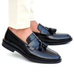 Chaussures à pompon hommes en cuir demasquable noir 812