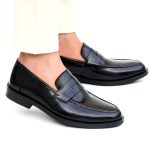 Chaussures college en cuir demasquable noir KH01