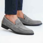 Chaussures college en daim gris KD548